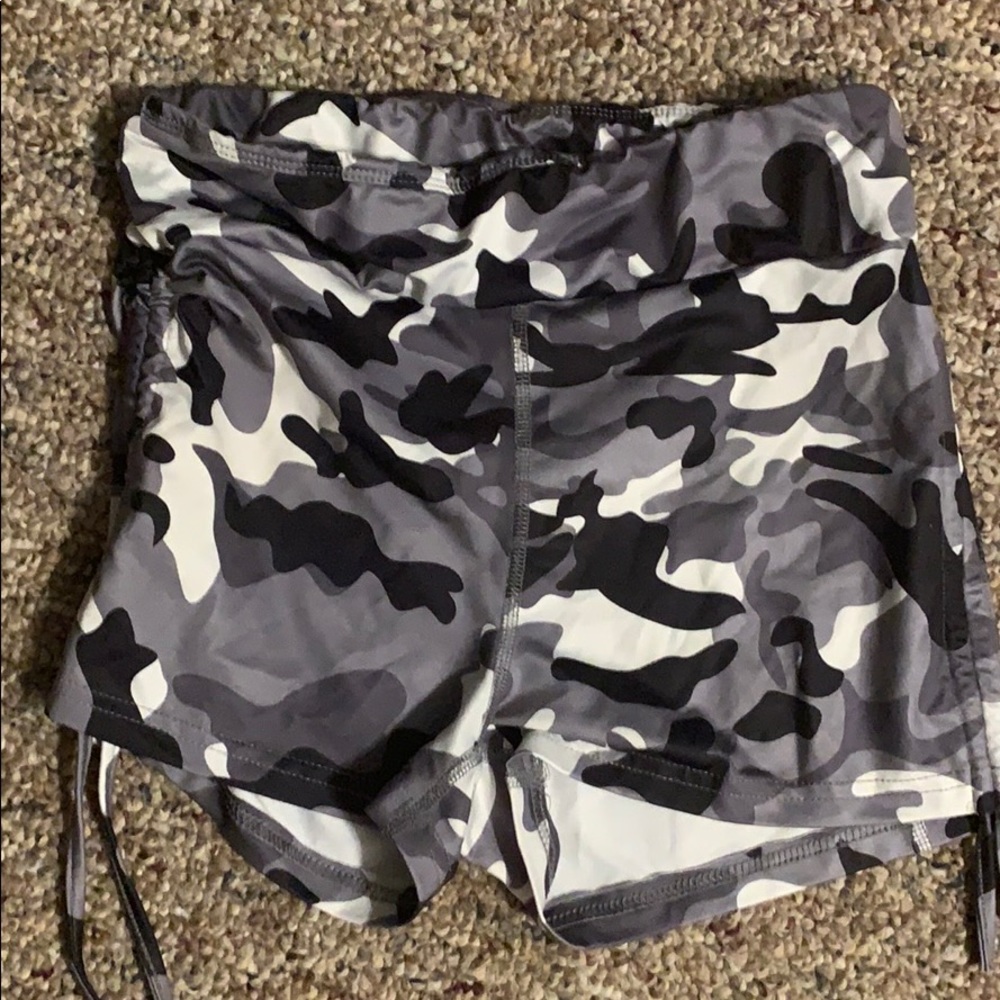 Camouflage booty shorts